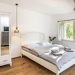 Daire Zvonkova By Interhome *