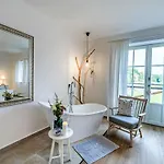 Daire Zvonkova By Interhome *