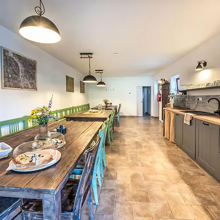 Apartmán Zvonkova By Interhome Horní Planá